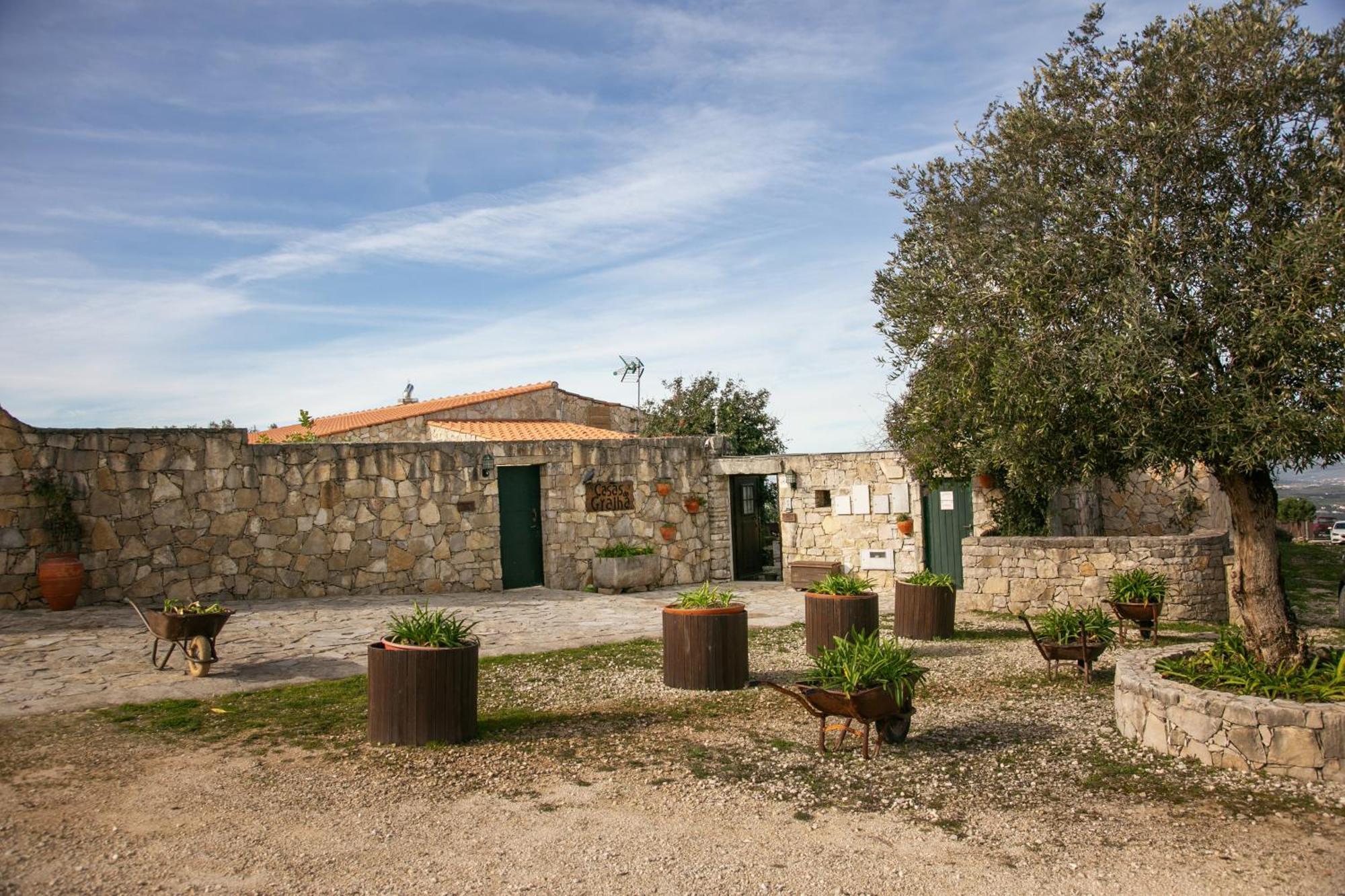 Casas Da Gralha Bed & Breakfast Turquel Екстериор снимка